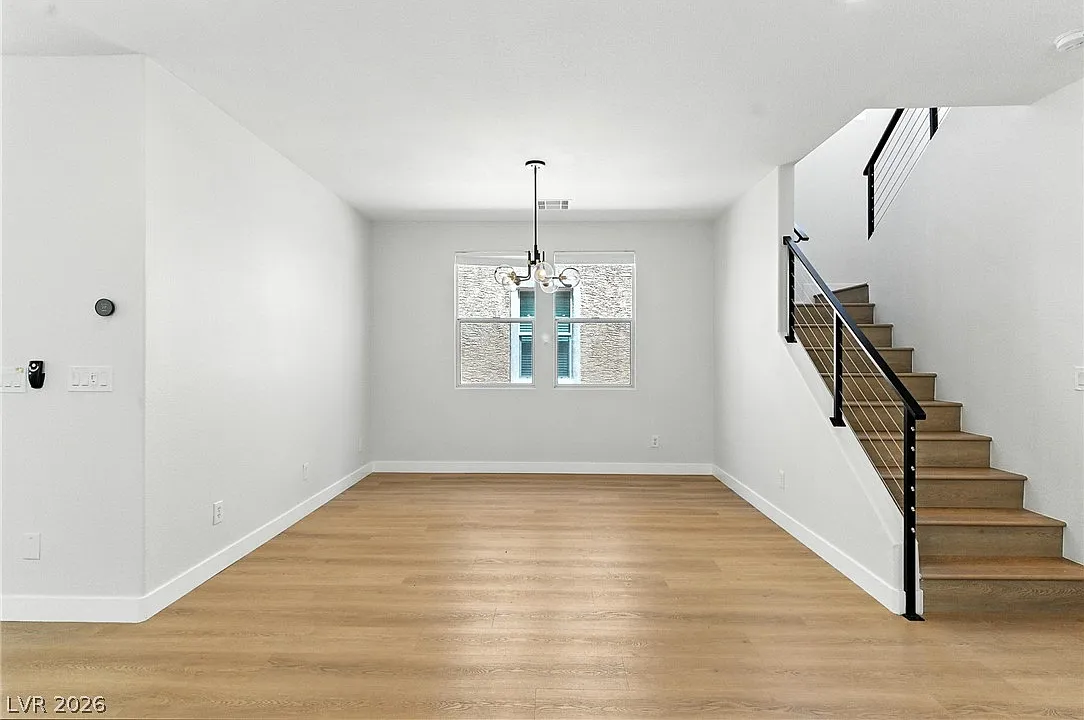 3 bed, 2.5 bath, 1723 sqft, $2,750 — Photo 4