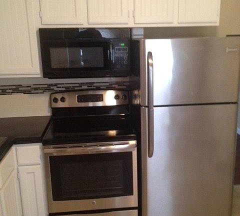 3rd image of 11230 Liana Ln