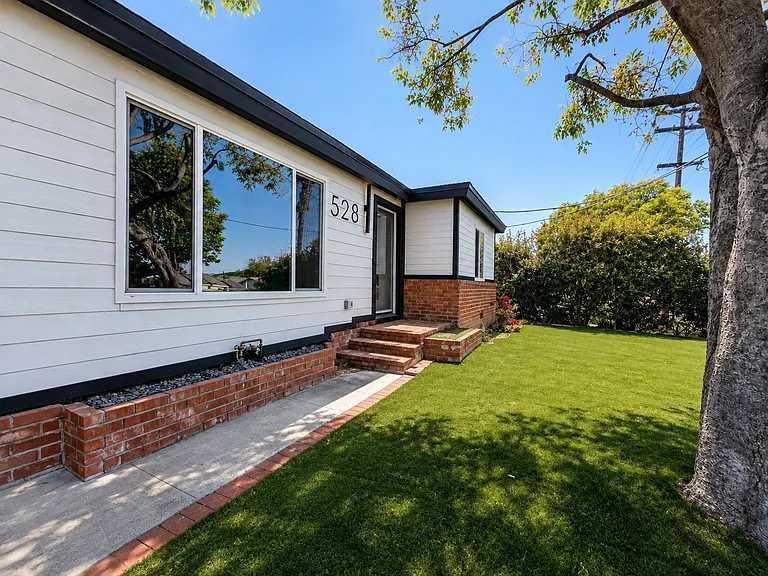 528 N Cuyamaca St N — Photo 1
