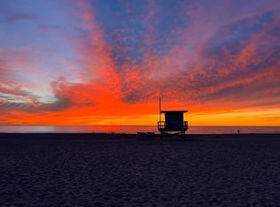 49 8th St, Hermosa Beach, CA 90254
