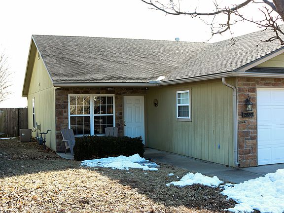 2nd image of 2020 Joles Dr