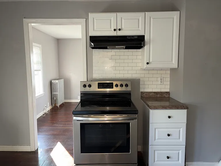 588 W Hartford Ave #B — Photo 6