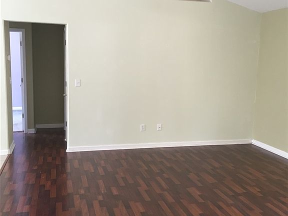 2nd image of 106 Cochise St