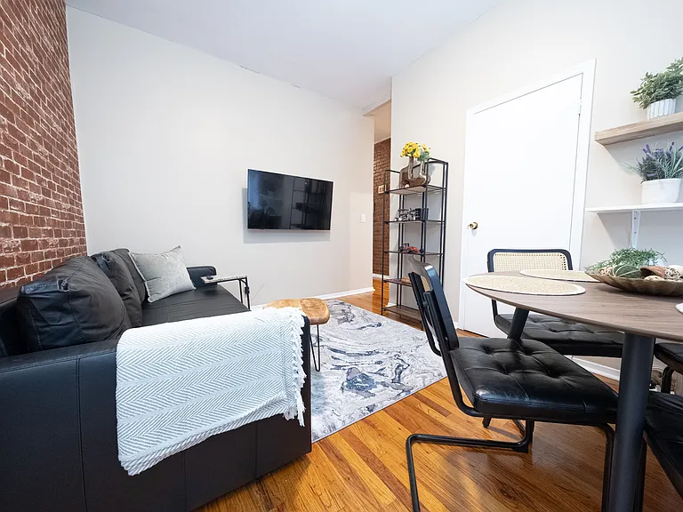 180 Claremont Ave #65 — Photo 5