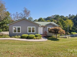 74 Ridgeline Rd, Clyde, NC 28721