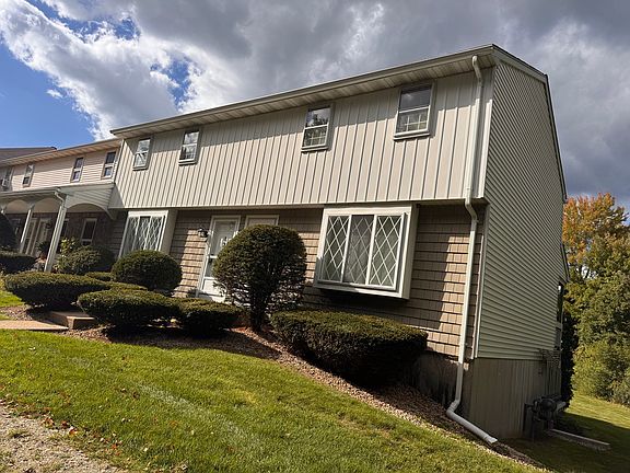 3rd image of 84 Fuller St APT 2