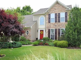 131 Cobblestone Ct, Berea, OH 44017