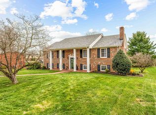 665 Mountain View Dr, Wytheville, VA 24382