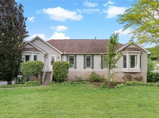 1030 New London Dr, Greensburg, PA 15601