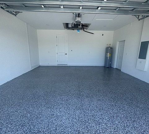 5th image of 1023 Kismet Pkwy W