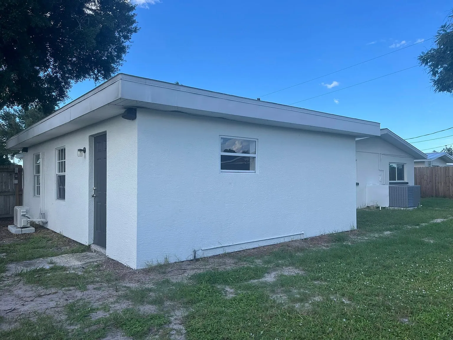 3 bed, 1802 sqft, $1,900 — Photo 2