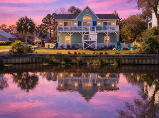 330 Cape Lookout Loop, Emerald Isle, NC 28594