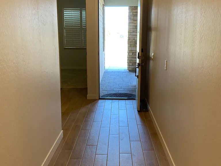 5477 S Red Rock — Photo 2