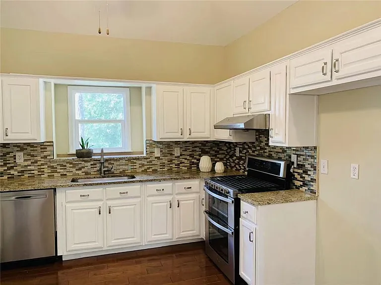 5365 Derby Chase Ct — Photo 12