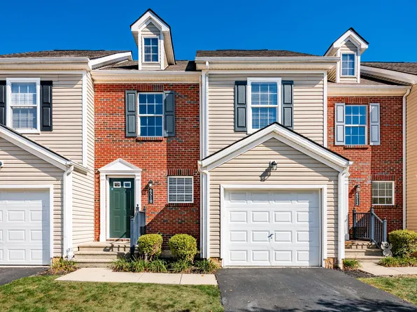 6510 Ash Rock Cir, Westerville, OH 43081