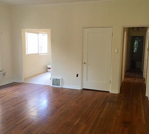 2nd image of 1152 Gordon St APT 1