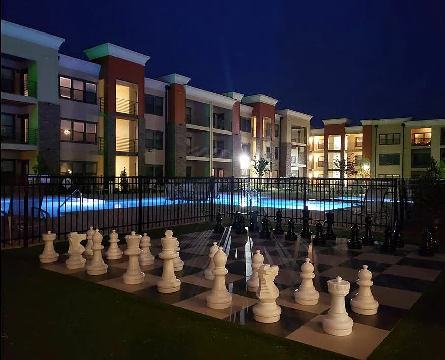 Crown Lone Oak Apartment Homes