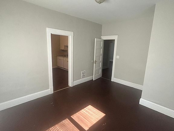 4th image of 2815 Tampa Ave #1