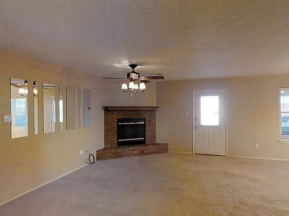 3rd image of 7412 N Piedras Dr
