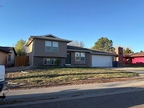 3rd image of 8 Sovereign Cir