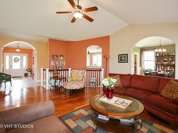 4th image of 1150 Oxford Cir