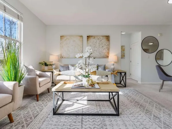 20500 Town Center Ln Unit 289, Cupertino, CA 95014