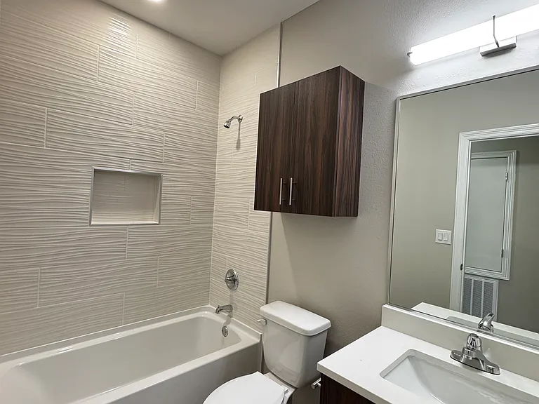 4100 La Vista Ave #6 — Photo 9