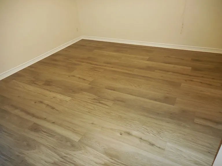 701 W Yandell Dr #8 — Photo 12