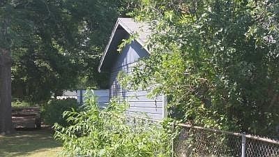3rd image of 104 E Avenue A