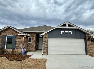 1435 E 149th Pl S, Glenpool, OK 74033