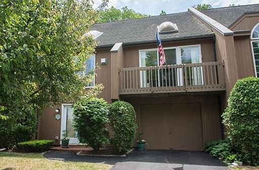 1st image of 3 Woodland Park Dr