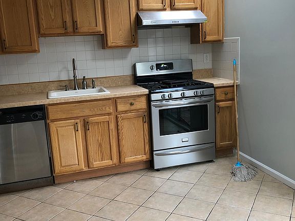 2nd image of 25 Brad Ln