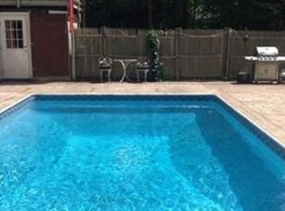 1 Uncas Way, Mattapoisett, MA 02739