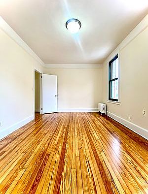 5th image of 502 E 79th St APT 6C