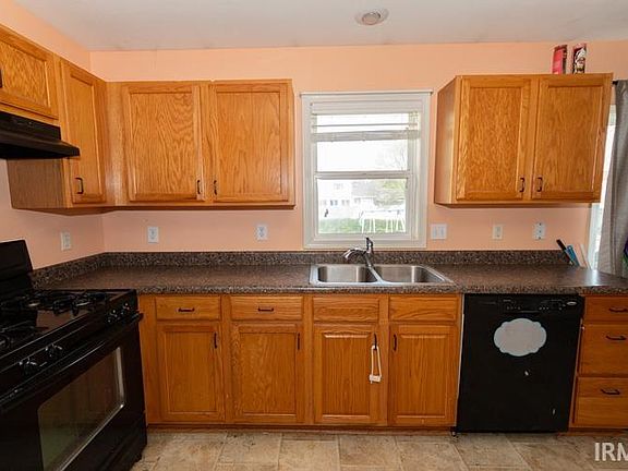 3rd image of 808 Lovechio Dr