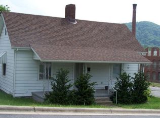 30 Third St, Marion, NC 28752