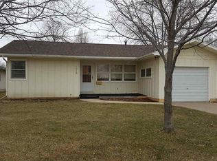 1018 Poplar St, La Porte City, IA 50651