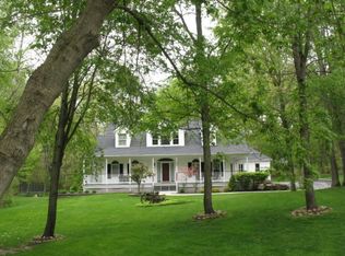 2665 Sligo Ln, Brighton, MI