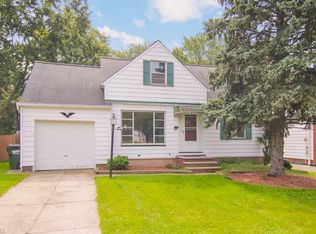 186 Talbot Dr, Bedford, OH 44146