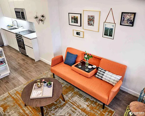 Rented by Oxford Property Group | media 35