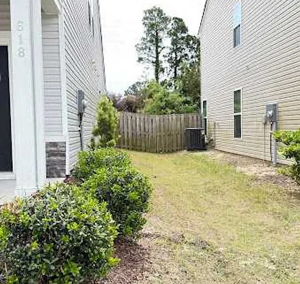 618 Count Fleet Ct — Photo 35