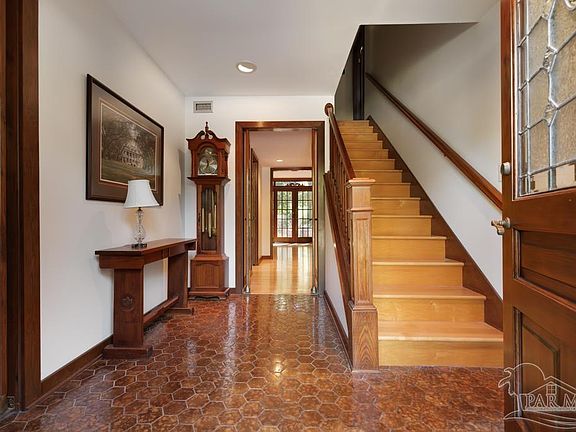 2nd image of 1239 Tamara Dr