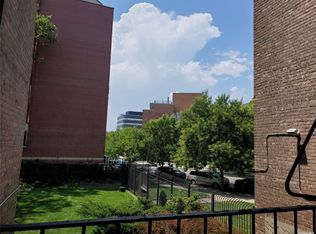 31-30 138th St #1G, Flushing, NY 11354