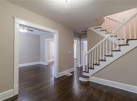 5th image of 4623 E 9th St