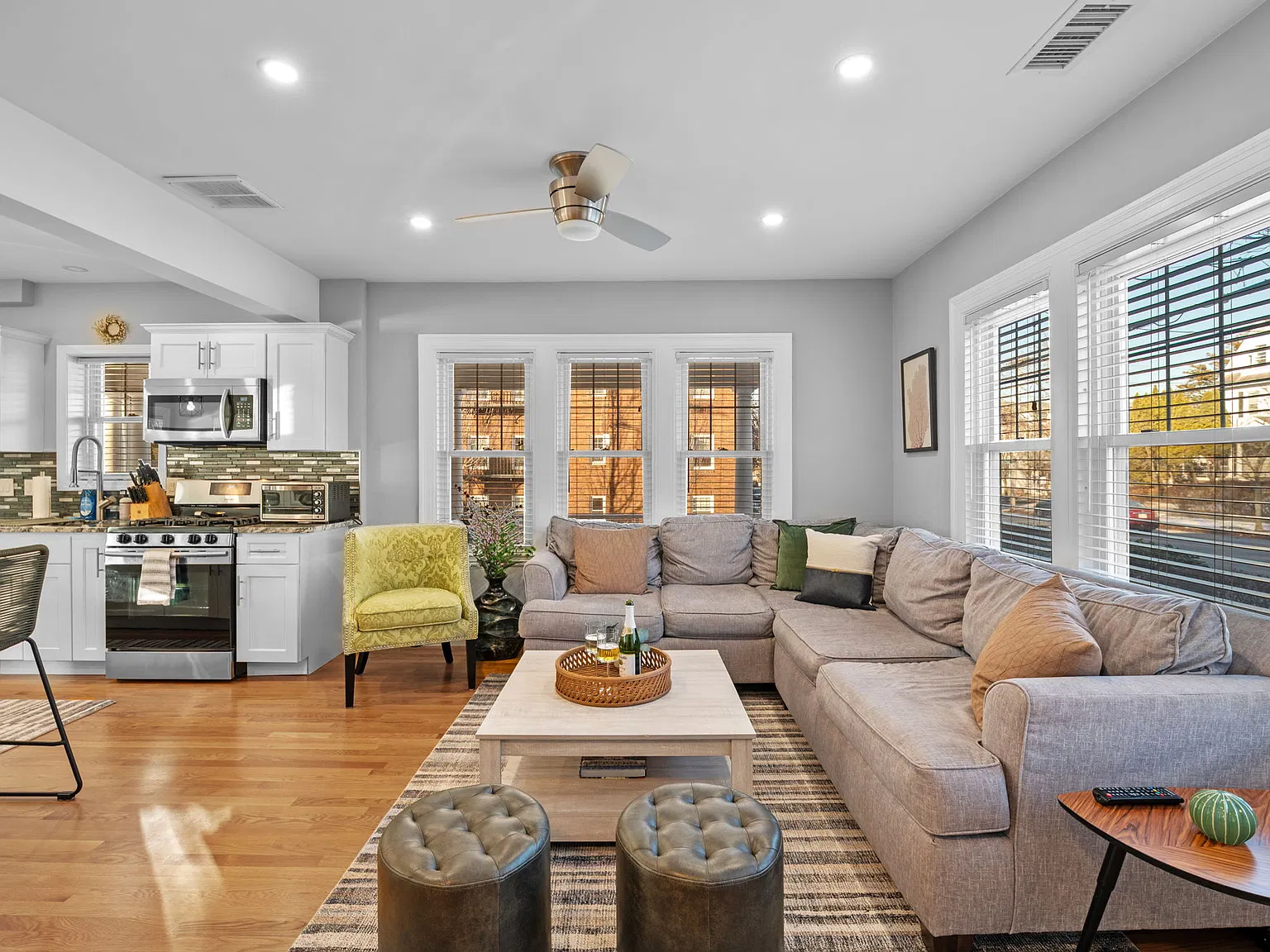 230 Lafayette St — Photo 1