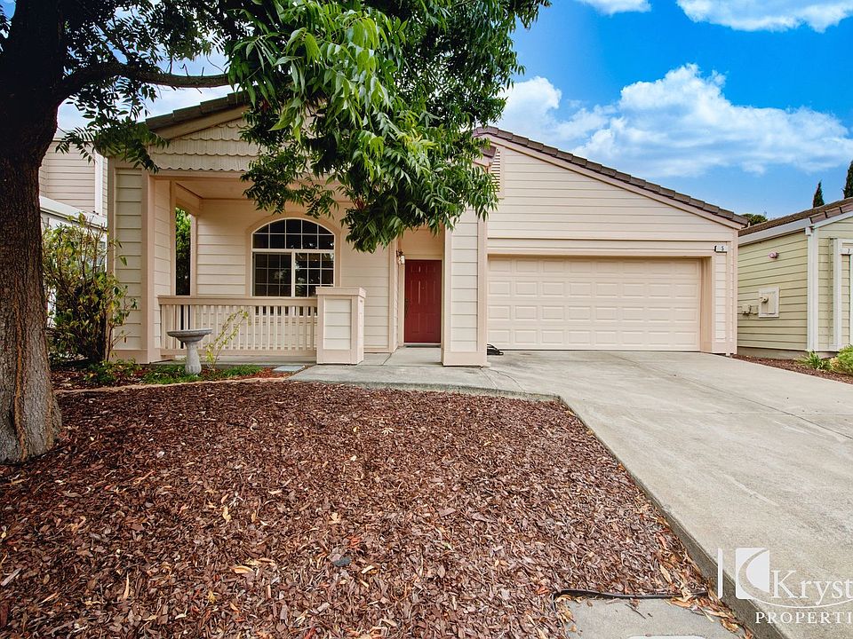 1st image of 5 Karen Dr