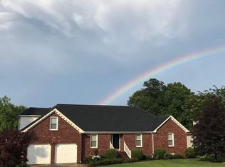 828 Cheshire Forest Dr, Chesapeake, VA 23322