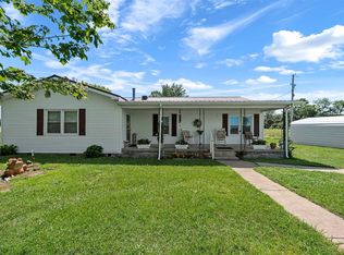 1414 Sulphur Rd, Smiths Grove, KY 42171