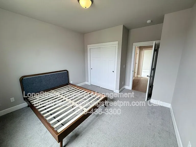 5028 SW Hudson Ave — Photo 7