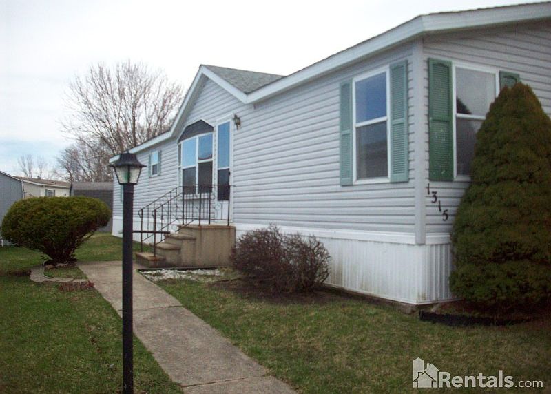 1st image of 1315 Miss Ellie Dr